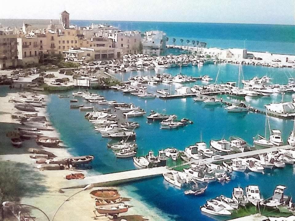 Vacanze Al San Domenico Mola di Bari Luaran gambar